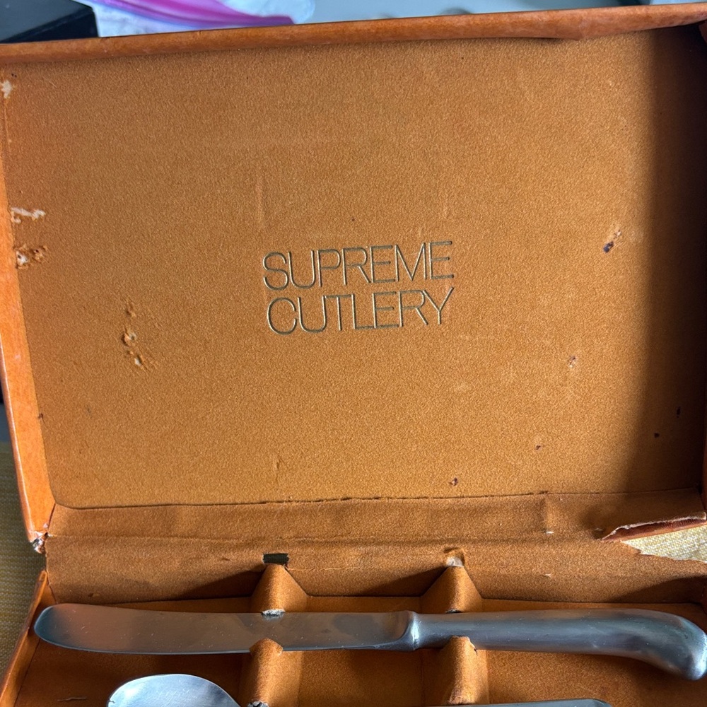 Silver Flatware Set - Picture 2 of 5